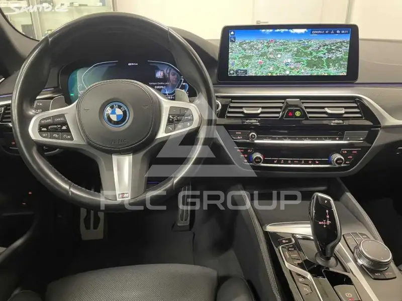 2023 BMW 523