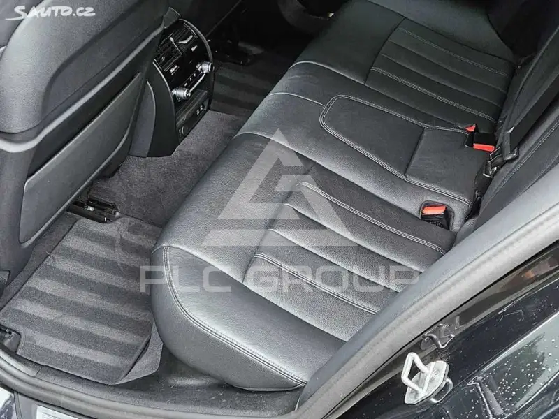 2023 BMW 523
