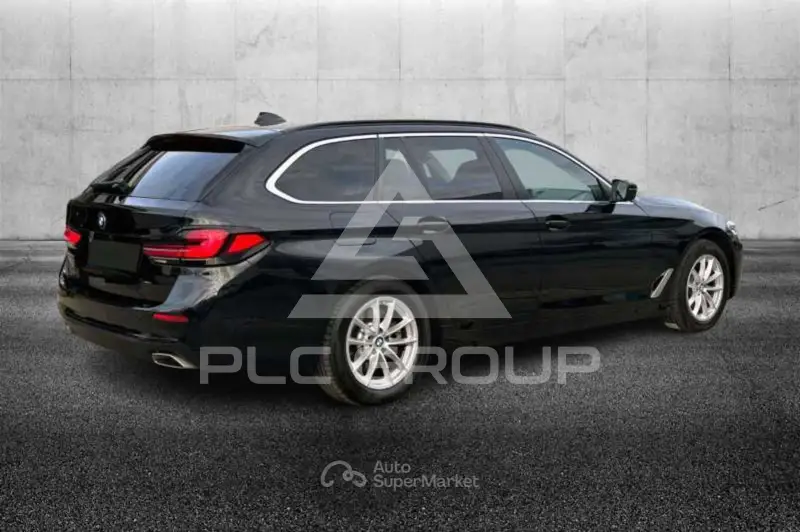 2023 BMW 523