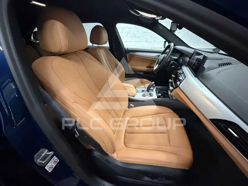 2023 BMW 523