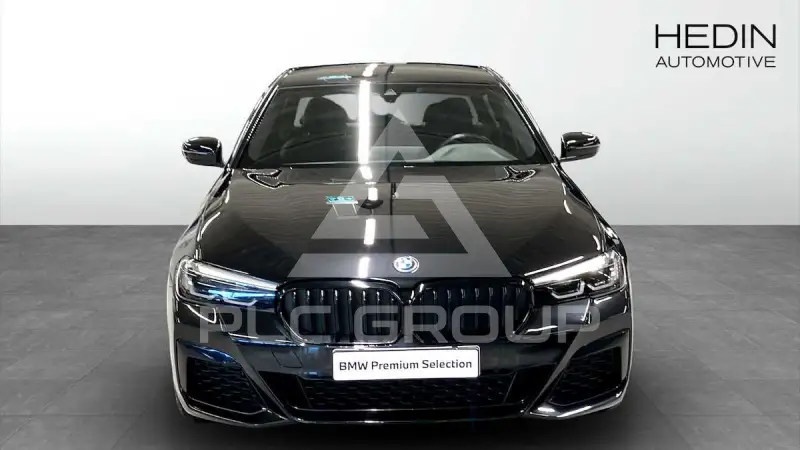 2023 BMW 523