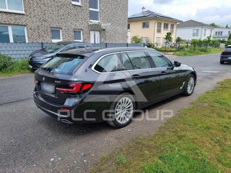 2023 BMW 523