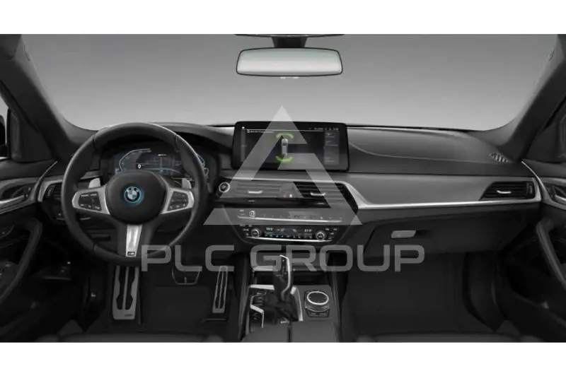 2023 BMW 523