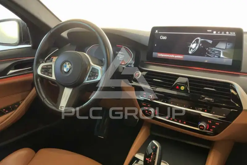 2023 BMW 523