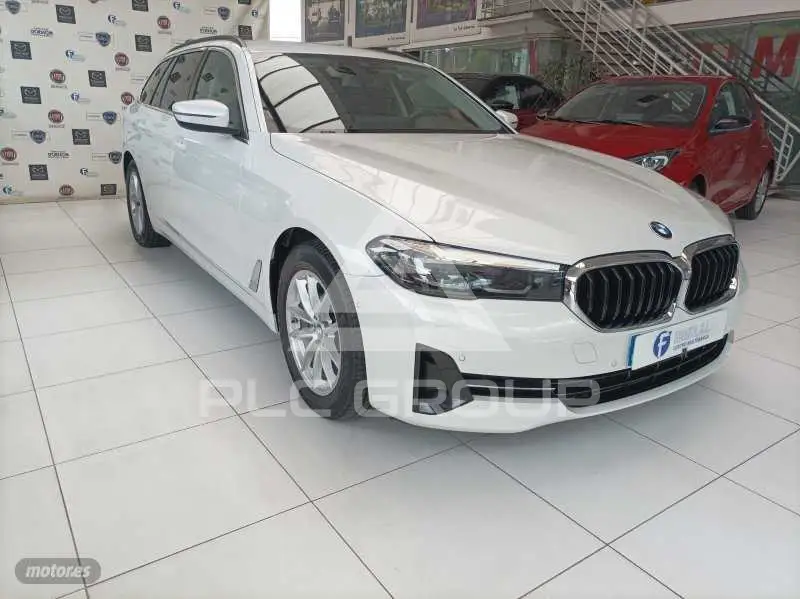 2023 BMW 523