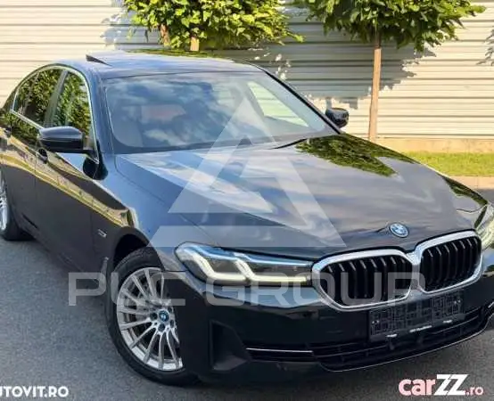 2023 BMW 523