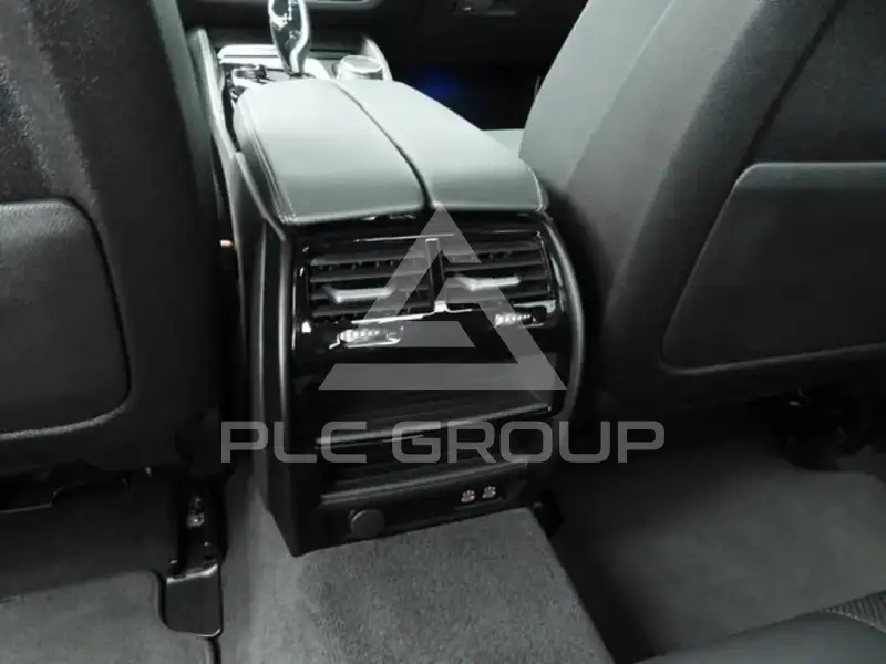 2023 BMW 523