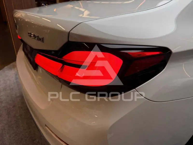 2023 BMW 523