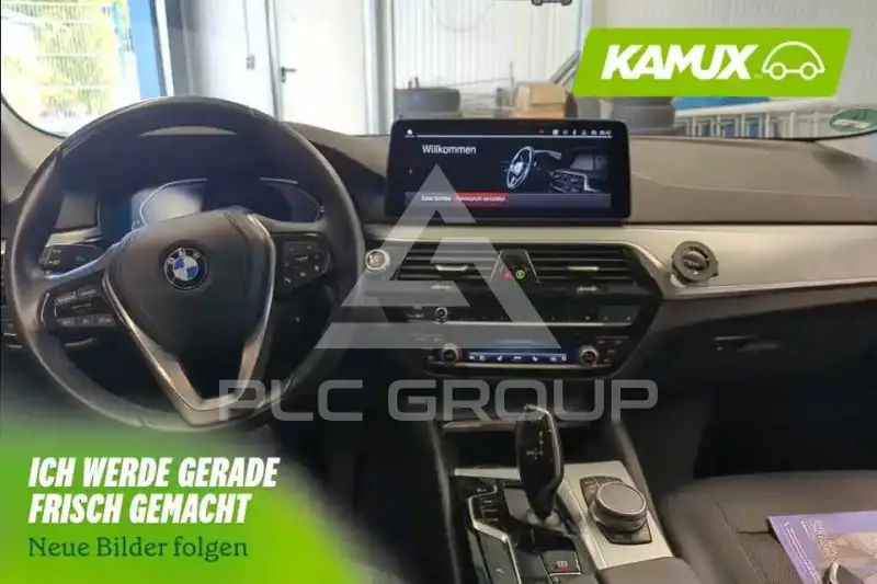 2023 BMW 523