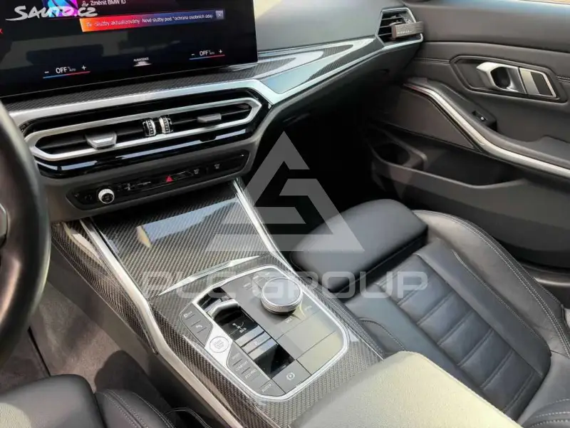 2023 BMW 330