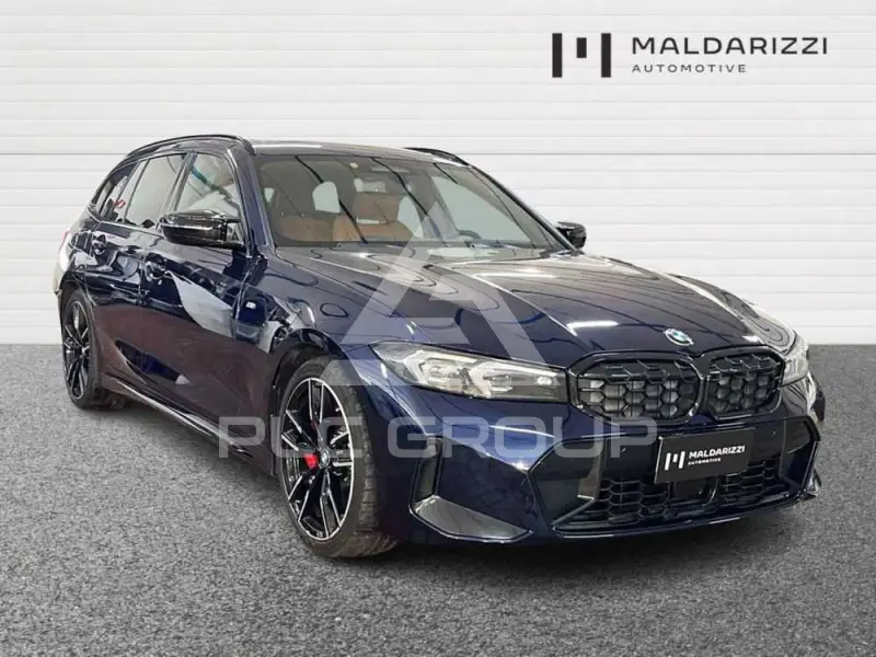 2023 BMW 330