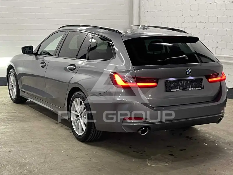 2023 BMW 330