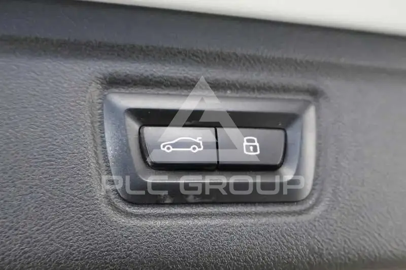 2023 BMW 330