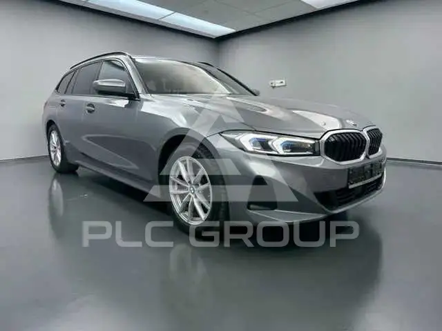 2023 BMW 330
