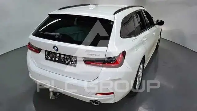 2023 BMW 330