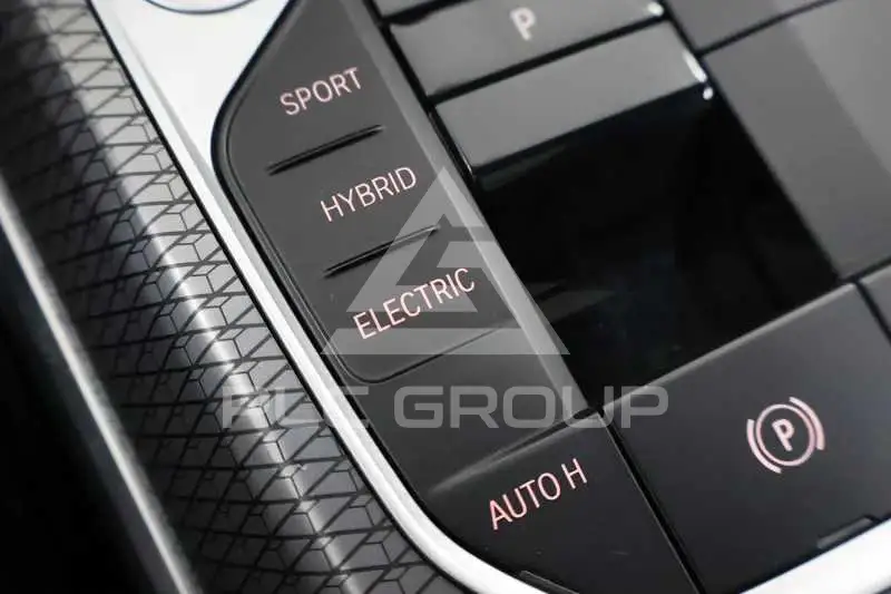 2023 BMW 330