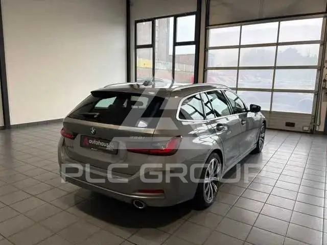 2023 BMW 330