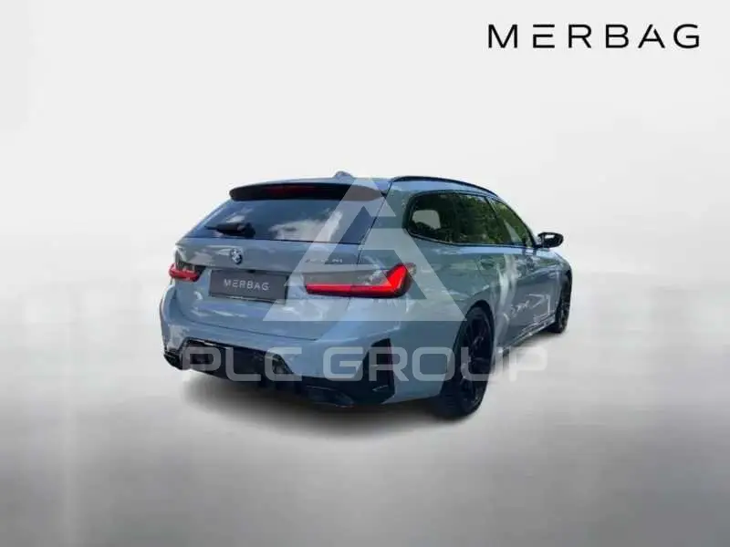 2023 BMW 330