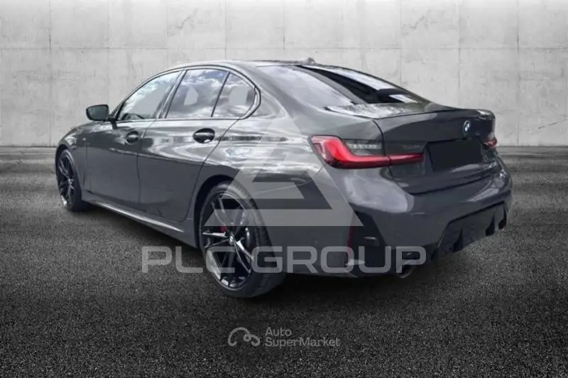 2023 BMW 330