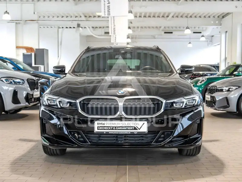 2023 BMW 330
