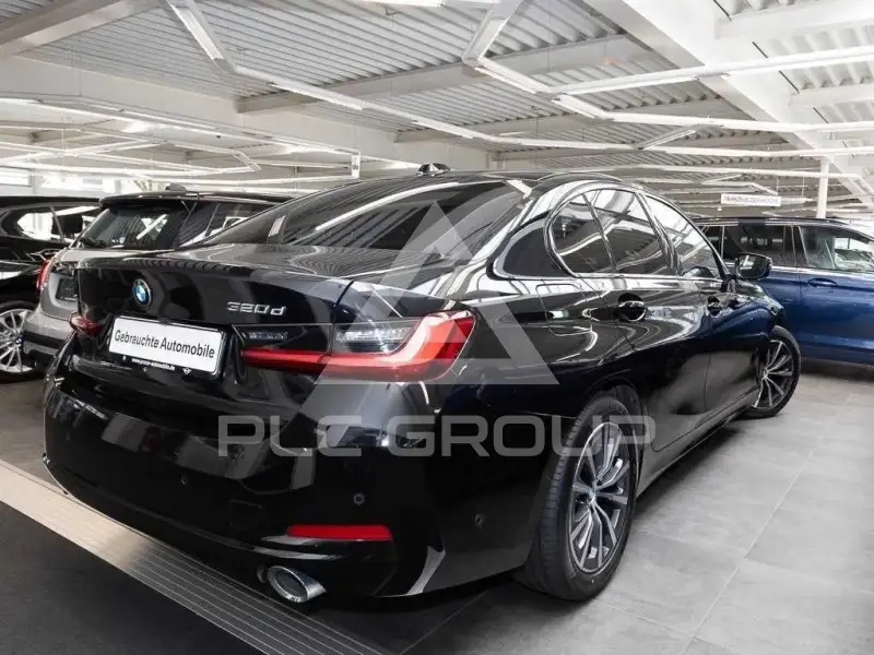2023 BMW 330