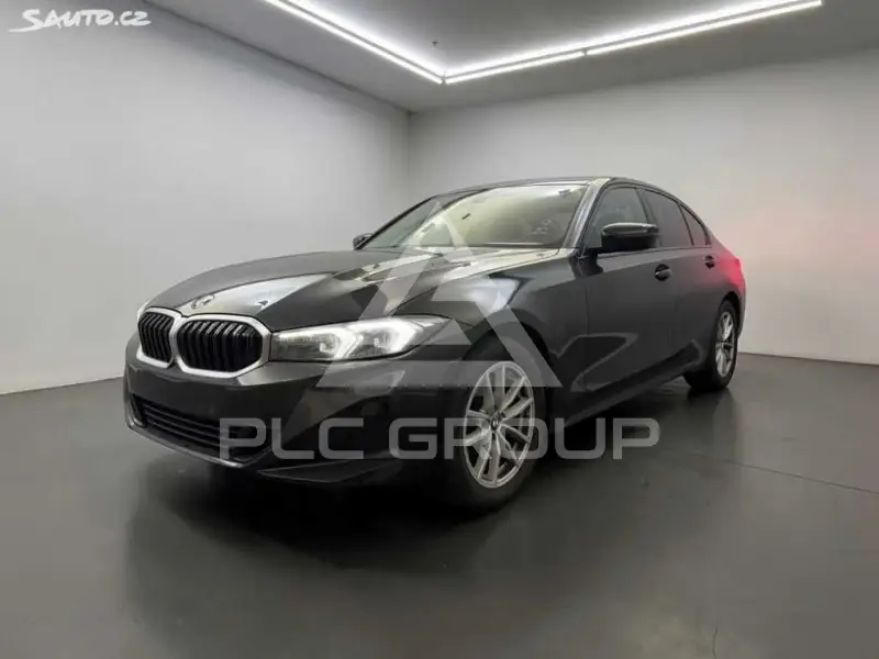 2023 BMW 330