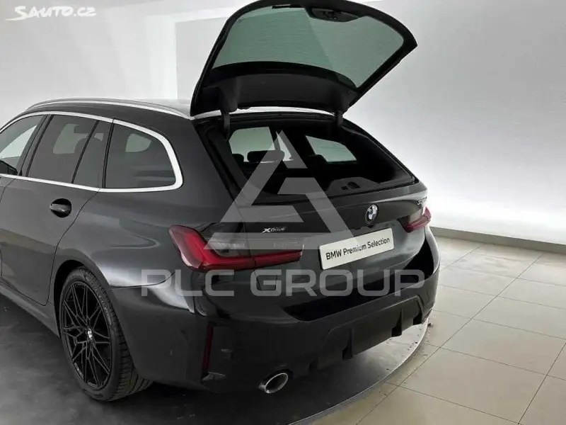 2023 BMW 330