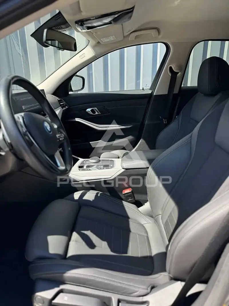 2023 BMW 330