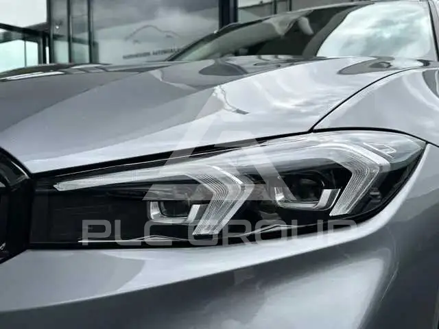 2023 BMW 330