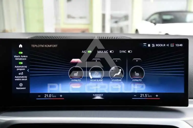 2023 BMW 330