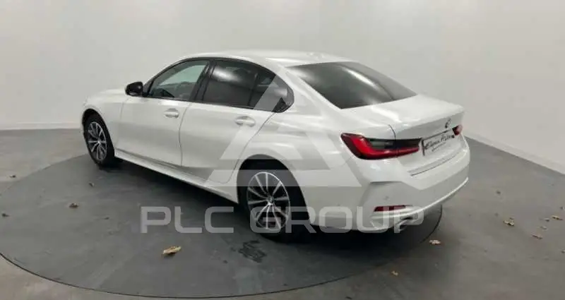 2023 BMW 330