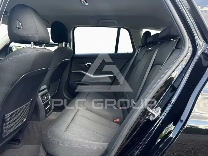 2023 BMW 330