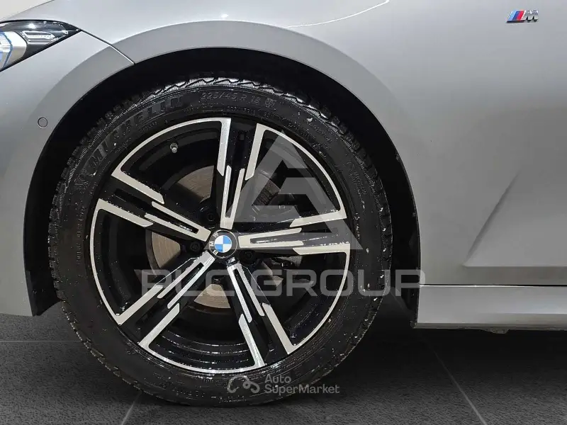 2023 BMW 330