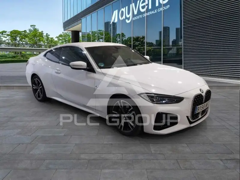 2023 BMW 330