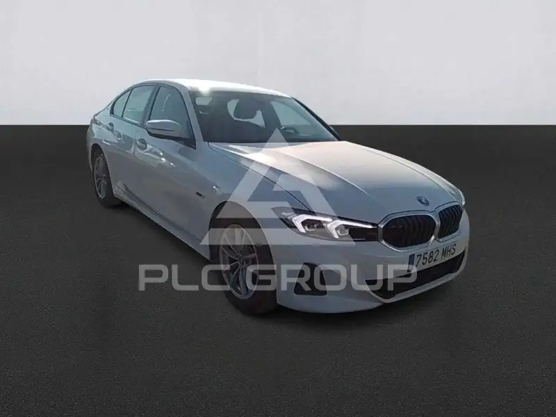 2023 BMW 330