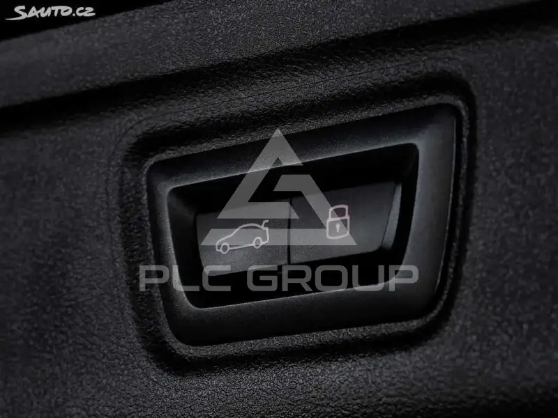 2023 BMW 330