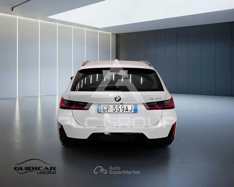 2023 BMW 330