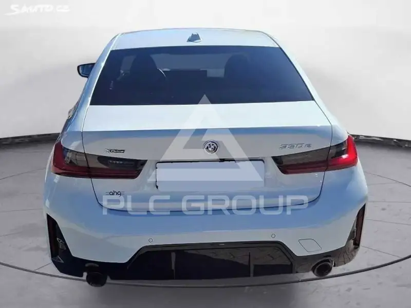 2023 BMW 330