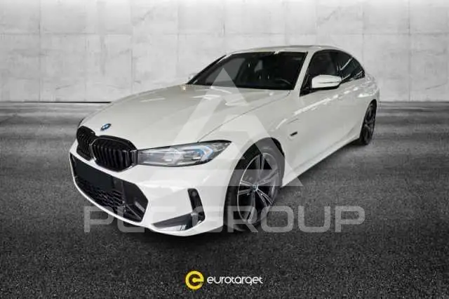 2023 BMW 330