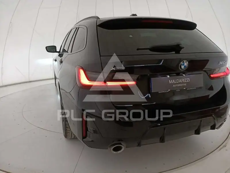 2023 BMW 330