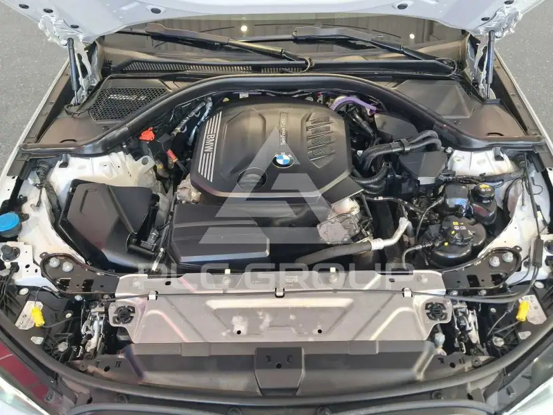 2023 BMW 330