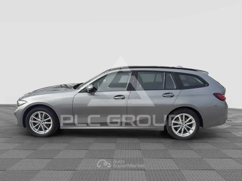 2023 BMW 330