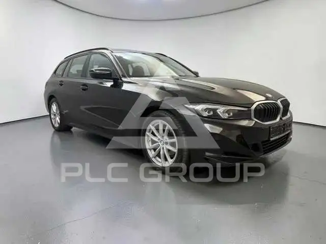 2023 BMW 330