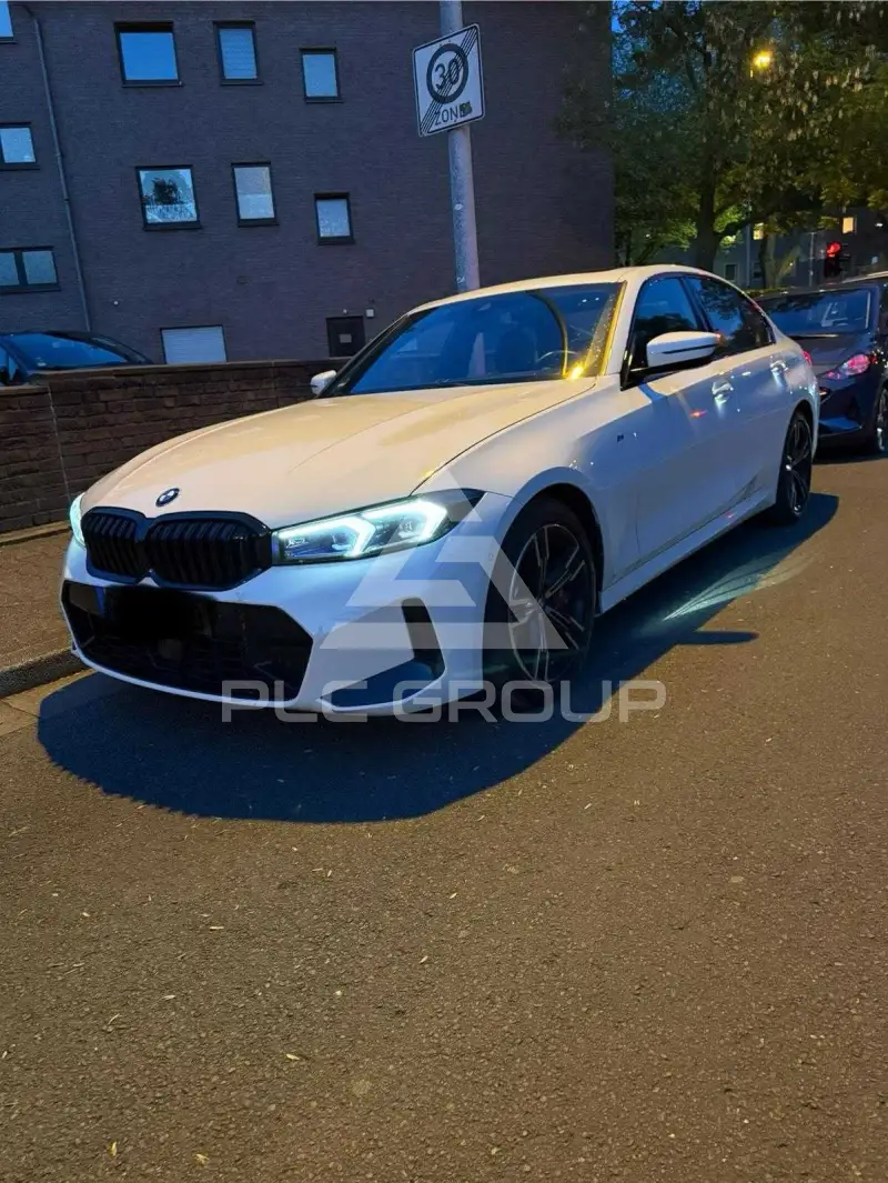 2023 BMW 330