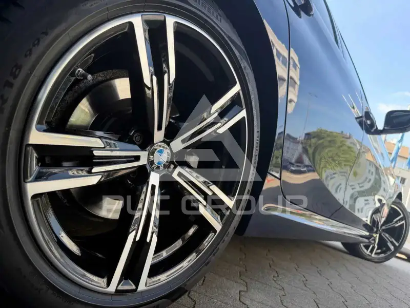 2023 BMW 330