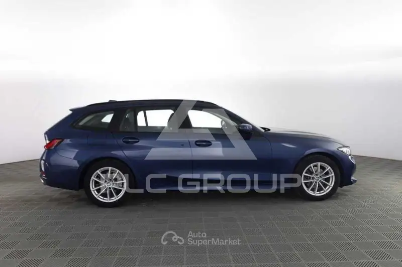 2023 BMW 330