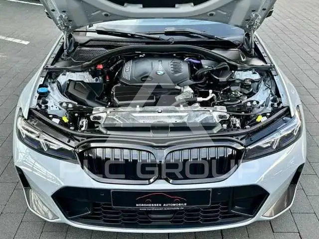2023 BMW 330