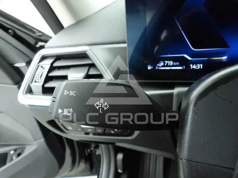 2023 BMW 330