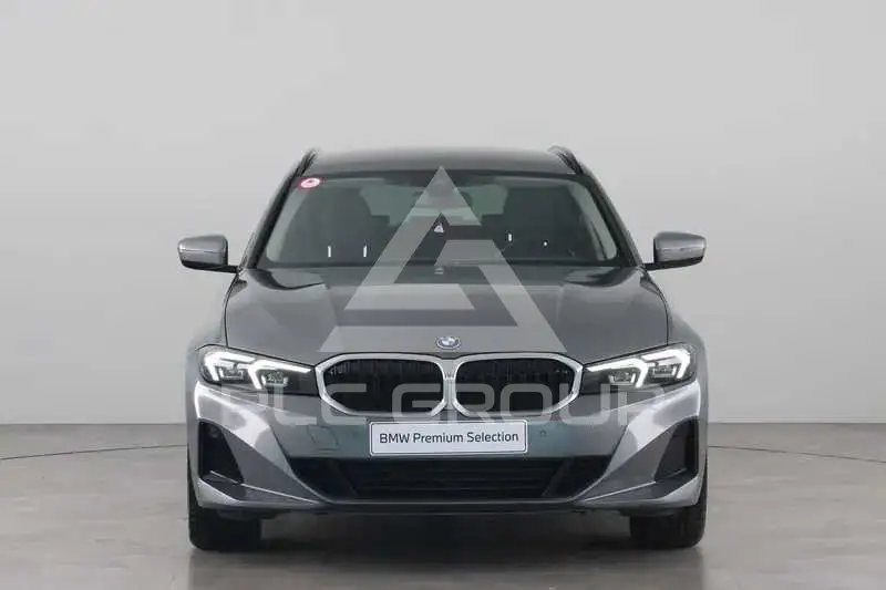2023 BMW 330