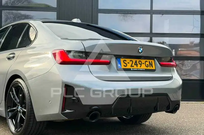 2023 BMW 330